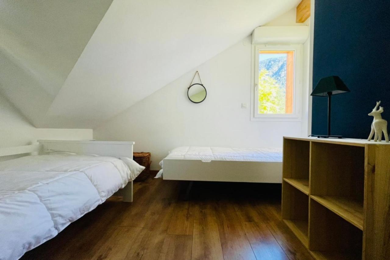 Large Chalet With Terrace And View In Briancon 아파트 외부 사진