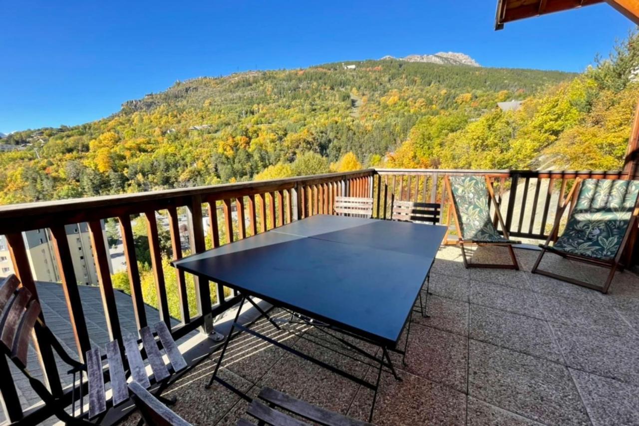 Large Chalet With Terrace And View In Briancon 아파트 외부 사진